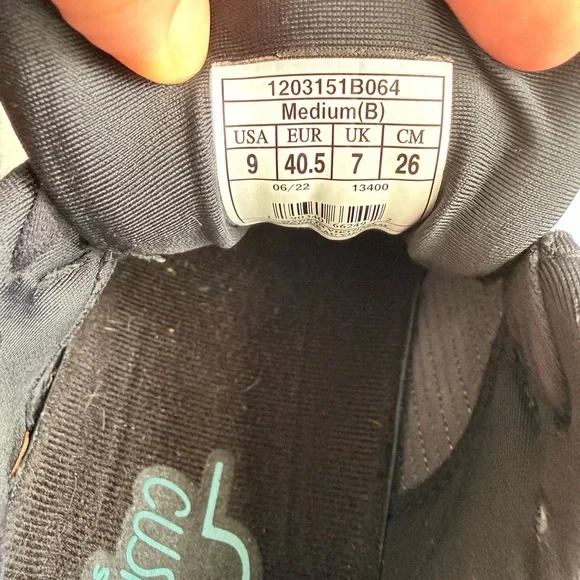 Brooks Ariel 20 women’s Black and Teal Athletic Shoes - Picture 7 of 7